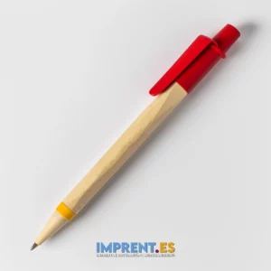 ¡Personaliza tu estilo con nuestro bolígrafo New Bristol rojo y amarillo! 🖊️🔴🟡 Con su diseño llamativo y único, este bolígrafo es perfecto para destacar en cualquier situación. ¡Agrega tu toque personal con tu nombre o un mensaje especial! ✨ #BolígrafoPersonalizado #EstiloÚnico #RegaloOriginal #MarcaTuEstilo